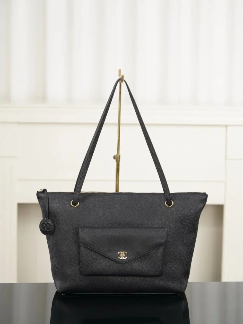 Classic CHANEL Bags: A Stylish and Versatile Choice for Elegance